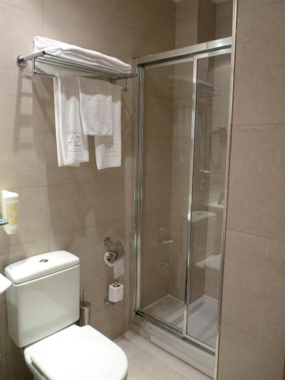 Hotel 4C Puerta Europa Madrid Oda fotoğraf